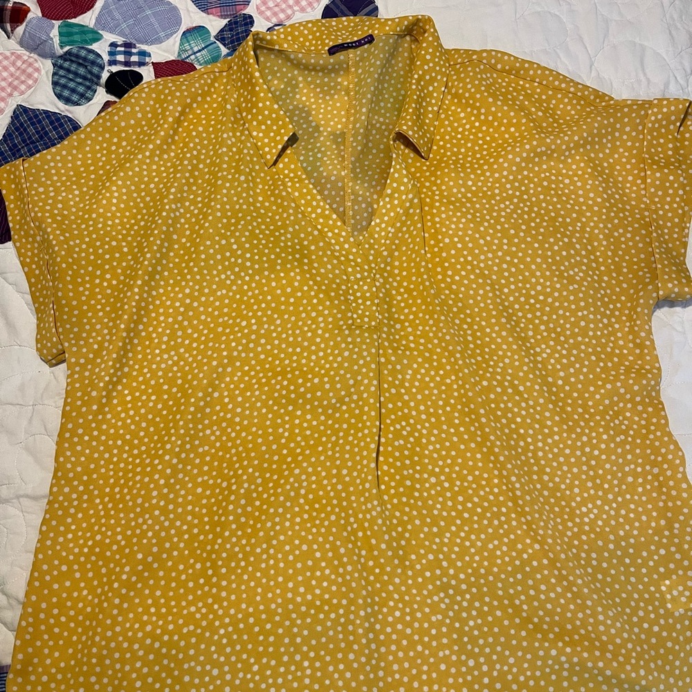 Size extra large lightweight top